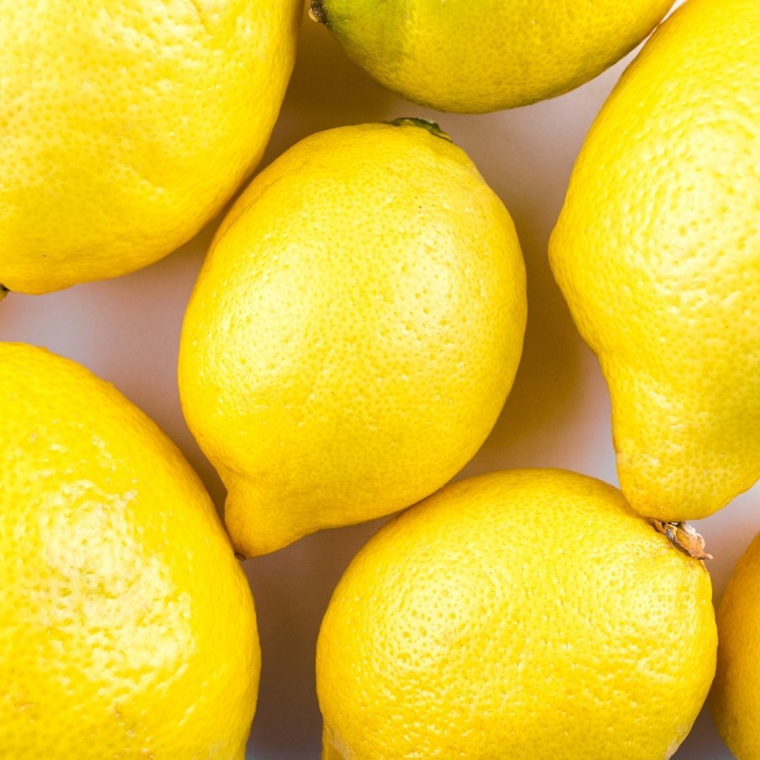 Lemon Essential Oil to cleanse and purify the air